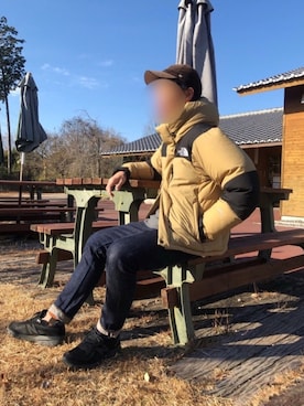 「アイテム（ソックス/靴下、グリーン系）」を使った、KYO---TAさん（メンズ・176cm）の冬コーディネート