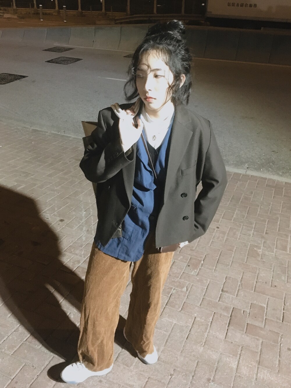 「DRAW WINDのアイテム（ジャケット/アウター、ブラウン系）」を使った、yuk222w さん（レディース・168cm）の春コーディネートの1枚目の写真