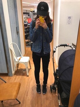 「UNIQLO（ユニクロ）のWOMEN ウルトラストレッチジーンズ（デニムパンツ）」を使った、まりたさん（レディース・164cm）の春コーディネート