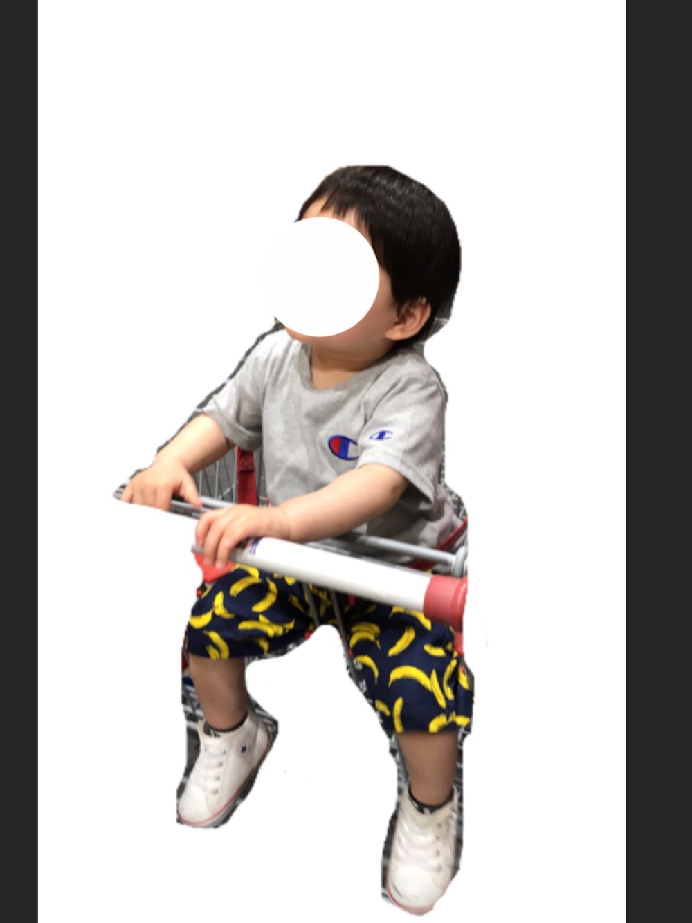 「しまむら、1歳、1歳半、キッズコーデ、キッズファッション、キッズ、kids、男の子、男の子コーデ、夏コーデ」｜「Championのアイテム（Tシャツ/カットソー、グレー系）」を使った、まりたさん（キッズ・80cm）の春コーディネートの1枚目の写真