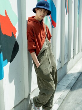 「shiki tokyo（シキトウキョウ）のアイテム（パーカー）」を使った、楠 拓也さん（メンズ・180cm）の夏コーディネート