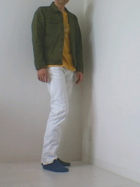 「カーキ×ホワイト」｜エンリケさん（メンズ・172cm）の秋コーディネート
