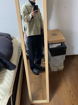 「COMME des GARCONS HOMME（コム デ ギャルソン・オム）のアイテム（スラックス、ブラック系）」を使った、ぶちさん（メンズ・177cm）の秋コーディネート
