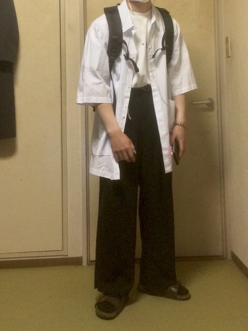 「夏、COS、alyx、birkenstock、chuclla、fashion、ootd、outfit、vintage style」｜「1017 ALYX 9SMのアイテム（Tシャツ/カットソー、ホワイト系）」を使った、Taka→さん（メンズ・165cm）の夏コーディネートの1枚目の写真