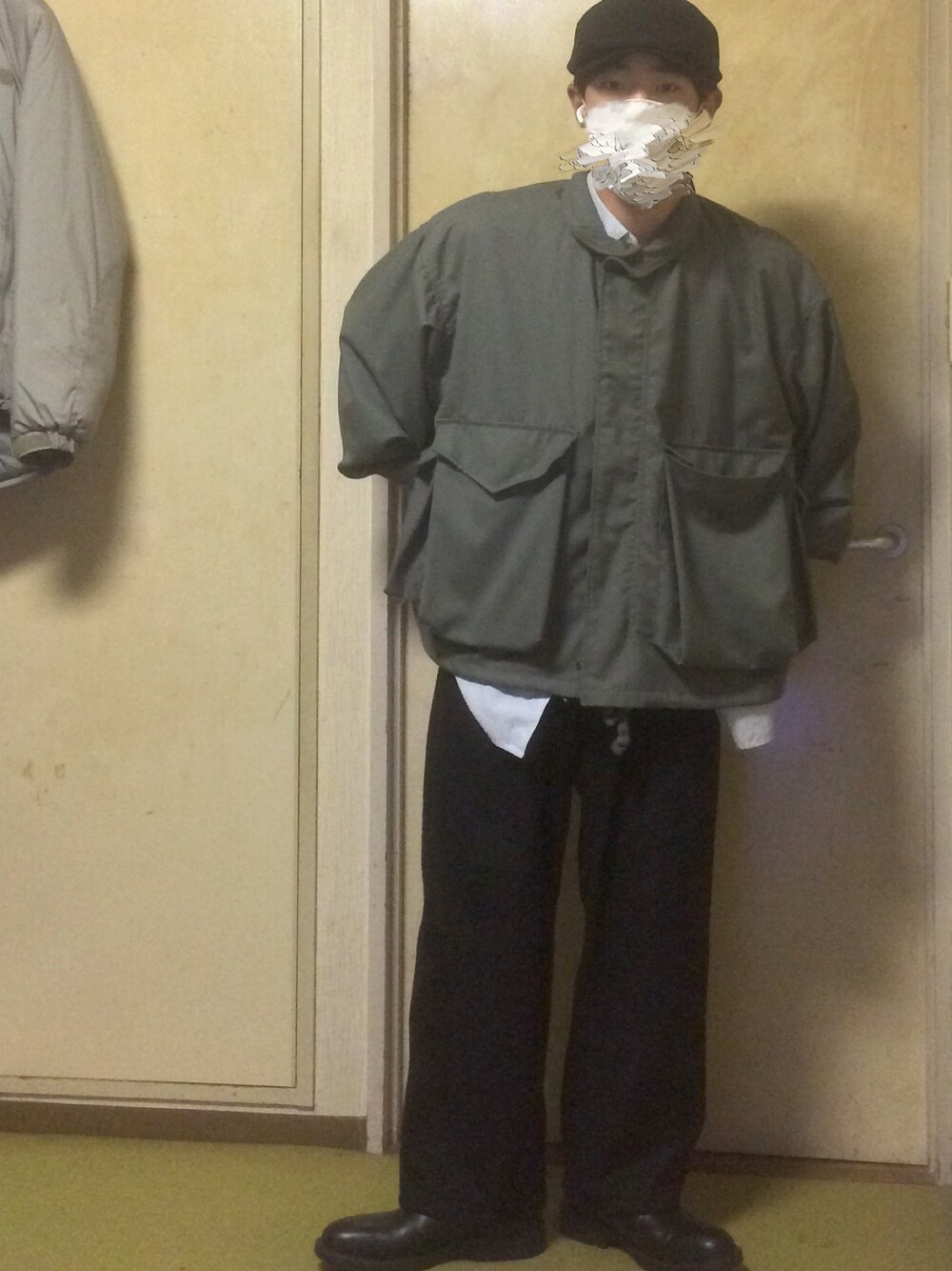 「ハンチング、BEAMS、kutir、vintage、used、VINTAGE、古着、outfit、ootd、military」｜「かのアイテム（ハンチング/ベレー帽、ブラック系）」を使った、Taka→さん（メンズ・165cm）の冬コーディネートの1枚目の写真