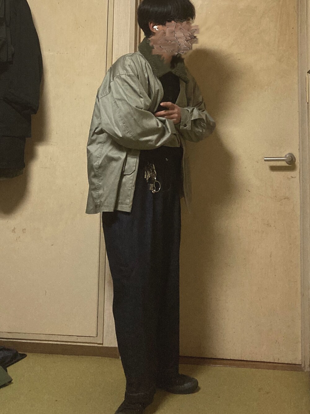 「キレイめ、outfit、ootd、military、vintage、converse、ミリタリー」｜「JOINT WORKSのアイテム（シャツ/ブラウス、グリーン系）」を使った、Taka→さん（メンズ・165cm）の冬コーディネートの1枚目の写真