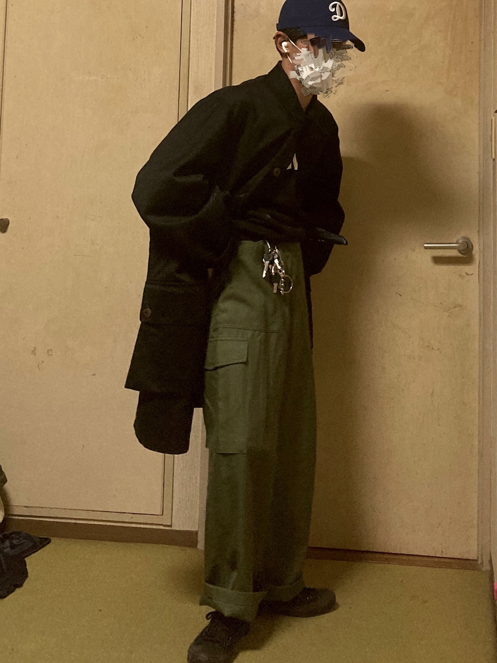 「おしゃれさんと繋がりたい、古着、vintage、ドジャース、M59、vintage style、カーゴパンツ、military、ミリタリー、outfit」｜「ドジャースのアイテム（キャップ、ブルー系）」を使った、Taka→さん（メンズ・165cm）の冬コーディネートの1枚目の写真