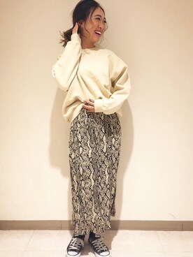 「holiday」｜「アイテム（スウェット）」を使った、sonaさん（レディース・160cm）の冬コーディネート