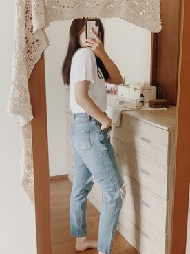 「GRL（グレイル）のハイウエストクラッシュテーパードデニムパンツ（デニムパンツ、ブルー系）」を使った、tai さんの春コーディネート