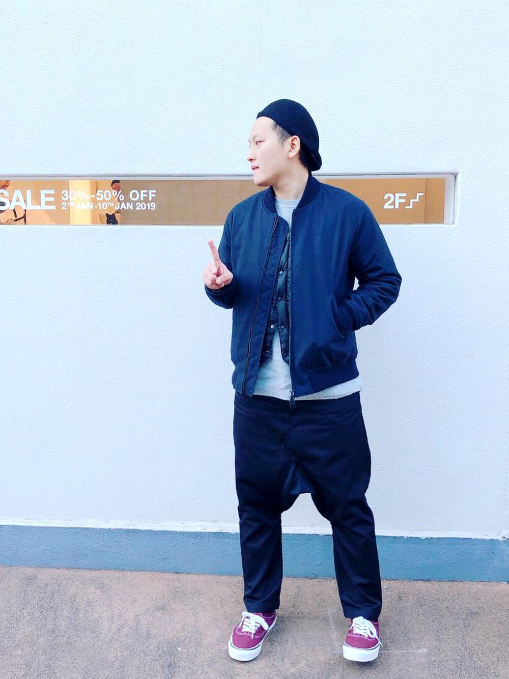 「new york hat、STILL BY HAND、Rocky Mountain Featherbed、BAMBOOSHOOTS、COMME des GARCONS、VANS、TOKYO、shibuya、streetstyle、street」｜「STILL BY HANDのアイテム（ジャケット/アウター、ブルー系）」を使った、蕭柏源さん（メンズ・172cm）の冬コーディネートの1枚目の写真