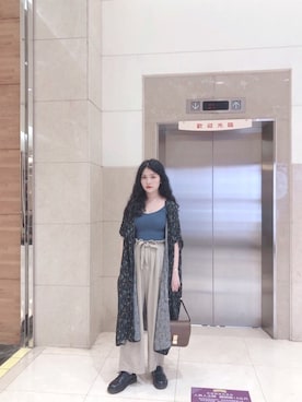 「CELINE」｜「アイテム（その他シューズ）」を使った、1tingさん（レディース・161cm）の夏コーディネート