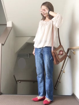 「select MOCA（セレクトモカ）の【GISELe4月号掲載】【GISELe12月号掲載】センタープレスストレートヘムラインカットオフダメージ加工デニム（デニムパンツ）」を使った、skyさん（レディース・153cm）の秋コーディネート