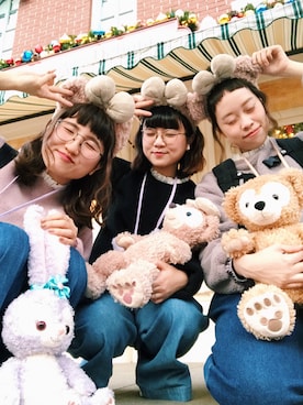 スウェットを使った ディズニーコーデ のレディース人気ファッションコーディネート 地域 香港 Wear