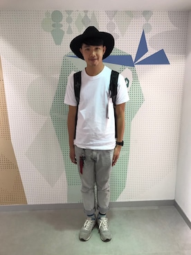 「PROVIDERのアイテム」を使った、何達仲さん（メンズ・180cm）の春コーディネート