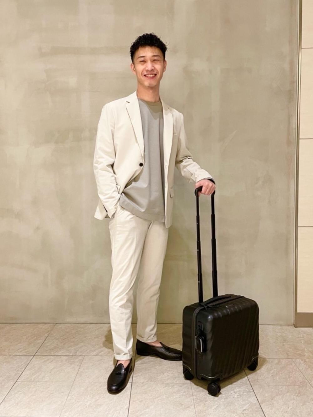 keeego｜TUMIのスーツケース/キャリーバッグを使ったコーディネート - WEAR