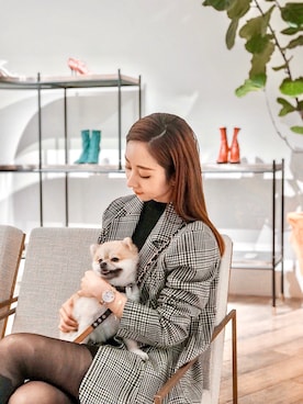 「MichaelKors」｜「アイテム（その他）」を使った、神林真里さん（レディース・168cm）の秋コーディネート