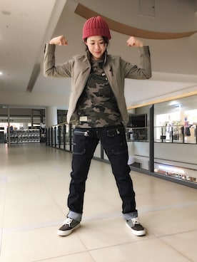 「TYPE BLUE（タイプブルー）のアイテム（パンツ）」を使った、Yasさん（レディース・156cm）の冬コーディネート