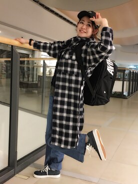 「NEWERA」｜「アイテム（シャツワンピース）」を使った、Yasさん（レディース・156cm）の春コーディネート