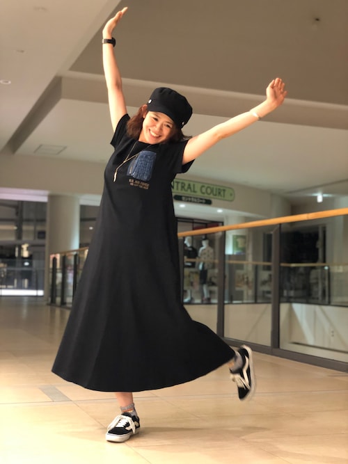 AVIREX ららぽーと横浜店Yasさんのワンピース「デニム ポケット フレア ワンピース/DENIM POCKET FLARE ONEPICE(AVIREX|アヴィレックス)」を使ったコーディネート