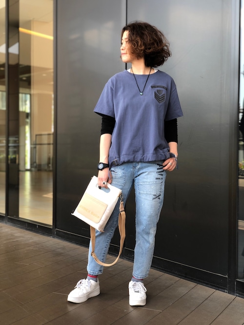 AVIREX ���ہ[�Ɖ��l�XYas����́u�i�b�j�v���g�����R�[�f�B�l�[�g