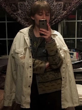 Lou Hendricksさんのコーディネート