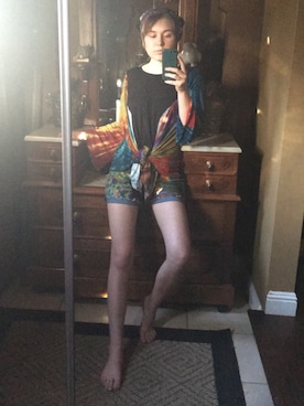 「shorts」｜「アイテム（ワンピース/ドレス）」を使った、Lou Hendricksさん（レディース・160cm）の夏コーディネート