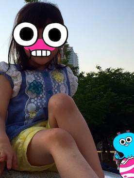 「Love&Peace&Money（ラブアンドピースアンドマネー）のフロート水玉ジャガード　かぼちゃパンツ（その他パンツ、イエロー系）」を使った、りさきんぐさん（キッズ・100cm）の春コーディネート