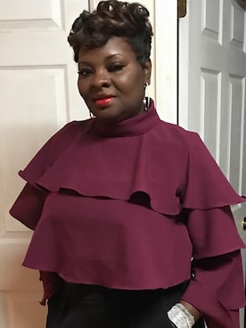 「Gracia（グラシア）のアイテム」を使った、Maggie Price-Boundsさん（レディース・163cm）の春コーディネート