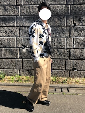 「coca（coca）（コカ）のアイテム（チノパンツ）」を使った、たーさん（メンズ・174cm）の春コーディネート