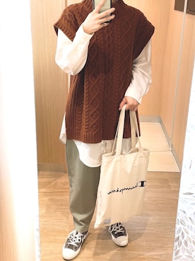 「ニットベスト」｜「アイテム（チュニック）」を使った、たるとさん（レディース・157cm）の春コーディネート