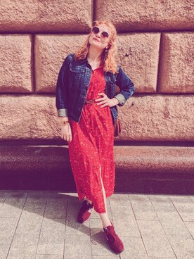 「red」｜「アイテム（アナログ腕時計）」を使った、Kateさん（レディース・165cm）の春コーディネート