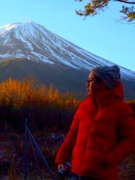 「アイテム（ダウンジャケット/コート、レッド系）」を使った、TEECHIさん（メンズ・170cm）の冬コーディネート