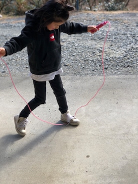 「アイテム（パーカー）」を使った、sorさん（キッズ・110cm）の冬コーディネート