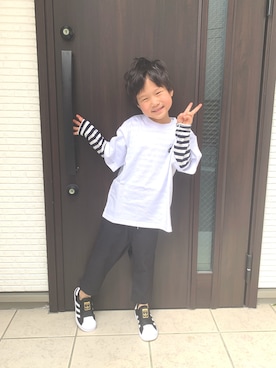 「春めきシューズ」｜「アイテム（スリッポン）」を使った、そう　相互さん（キッズ・110cm）の春コーディネート