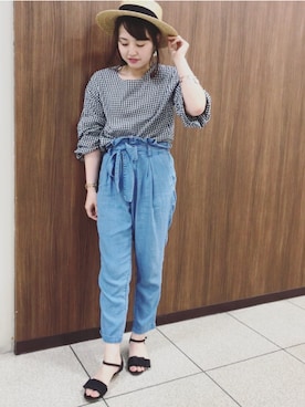 「earth music&ecology（アースミュージックアンドエコロジー）のアイテム（ハット、ブラック系）」を使った、Yukoさん（レディース・154cm）の春コーディネート