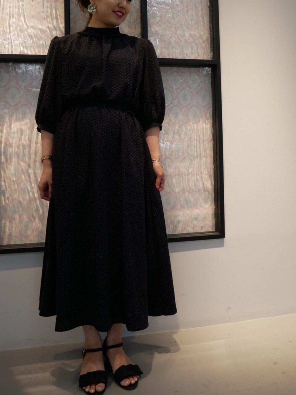 「ドット、ワンピース、上品、レトロ、夏セールで買いました、秋の新作、先取りコーデ」｜「earth music&ecologyの・衿プリーツワンピース ●（ワンピース、ブルー系）」を使った、Yukoさん（レディース・154cm）の夏コーディネートの1枚目の写真