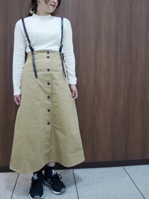 Yuko使用「earth music&ecology（・サスペンダー付きスカート）」的時尚穿搭