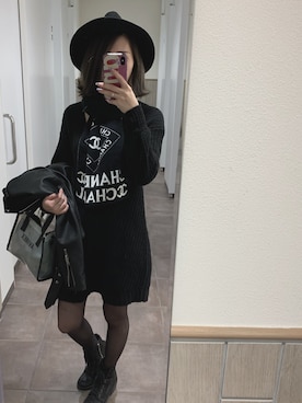 CHANELのマフラーを使った人気ファッションコーディネート - WEAR