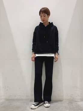 「koe（コエ）のアイテム（パーカー）」を使った、kayaさん（レディース・160cm）の冬コーディネート