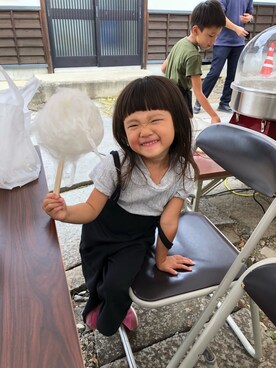 「SEVENDAYS=SUNDAY（セブンデイズサンデイ）のアイテム（オールインワン・サロペット）」を使った、mattiさん（キッズ・90cm）の秋コーディネート