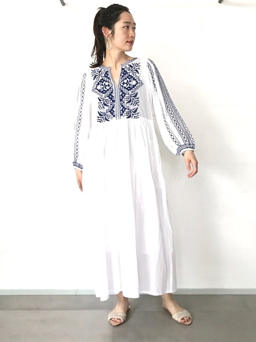 ヤコ Ouvrage Classe 中目黒店 Sara Mallikaのワンピースを使ったコーディネート Wear