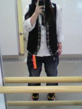 「Avail（アベイル）のアイテム（シャツ/ブラウス、ホワイト系）」を使った、世杜(せと)さん（レディース・155cm）の冬コーディネート