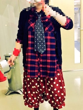 「Avail（アベイル）のアイテム（シャツ/ブラウス、レッド系）」を使った、世杜(せと)さん（レディース・155cm）の冬コーディネート