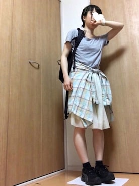 「B.L.U.E（ビーエルユーイー）のアイテム（トップス）」を使った、とくさん（レディース・154cm）の春コーディネート