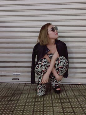 「armaniexchange」｜「アイテム（つなぎ/オールインワン）」を使った、Saori さん（レディース・154cm）の春コーディネート