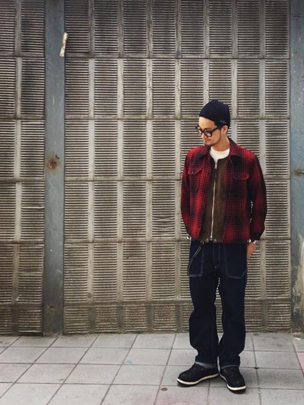 「 visvim、wtaps、TENDERLOIN、leata、diafvine、CALEE、EFFECTOR」｜「TENDERLOINのアイテム（ブルゾン、レッド系）」を使った、pluskdkさん（メンズ・177cm）の春コーディネートの1枚目の写真