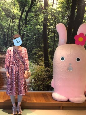 ちょっぴりレトロな 幾何学柄ワンピースを使った人気ファッションコーディネート Wear