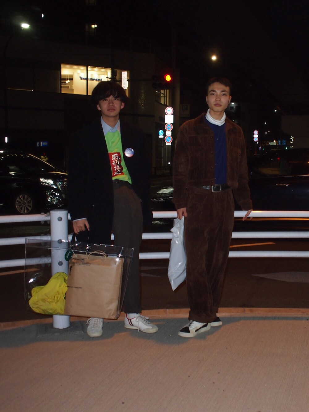 「古着、theblackeyepatch、チェックパンツ、高校生」｜「APOLLOのアイテム（その他アウター、ブラック系）」を使った、ｳｴｷさん（メンズ・173cm）の冬コーディネートの1枚目の写真