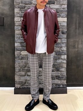 「アイテム（ライダースジャケット、レッド系）」を使った、UTさん（メンズ・165cm）の秋コーディネート