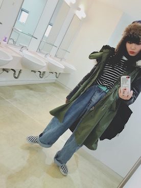 「YEAH RIGHT!!（イェーライト）のアイテム（ジャケット/アウター）」を使った、エラハリさんさん（レディース・163cm）の冬コーディネート